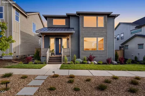20607 SE Boer SE, Bend, OR 97702