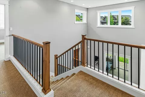 Entry Way - 61333 Kindle Rock Loop, Bend, OR 97702 photo 4 of 4