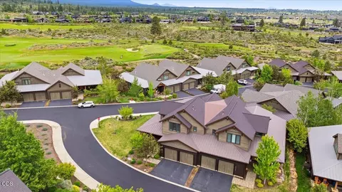 View/Area - 61333 Kindle Rock Loop, Bend, OR 97702 photo 9 of 9