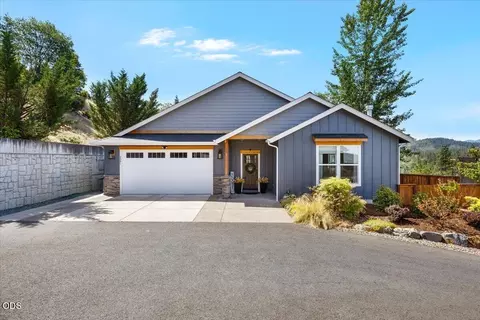 2391 Robertson Crst, Grants Pass, OR 97527