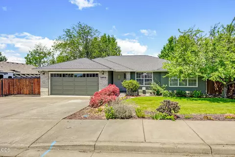 1830 Canyon Ave, Medford, OR 97504
