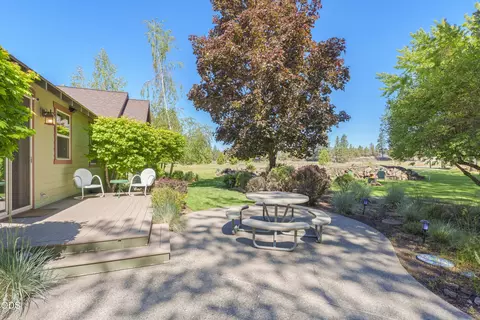 Exterior - 63330 South Rd, Bend, OR 97703 photo 8 of 14