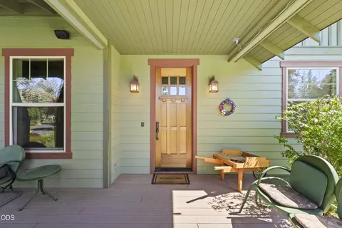 Exterior - 63330 South Rd, Bend, OR 97703 photo 2 of 14