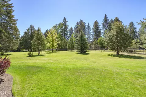 Exterior - 63330 South Rd, Bend, OR 97703 photo 13 of 14