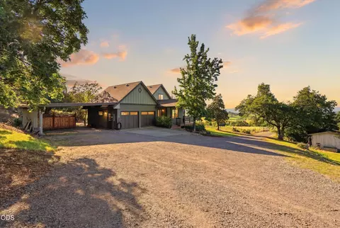 4250 Independence School Rd, Medford, OR 97501