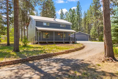 Exterior - 16101 Park Dr, La Pine, OR 97739 photo 9 of 10