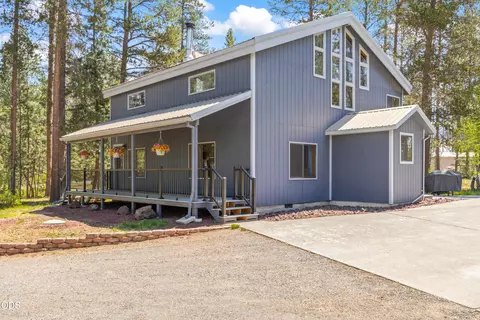 Exterior - 16101 Park Dr, La Pine, OR 97739 photo 2 of 10