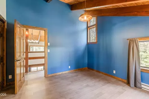 Bedroom - 16101 Park Dr, La Pine, OR 97739 photo 4 of 6