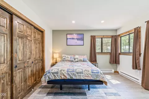 Bedroom - 16101 Park Dr, La Pine, OR 97739 photo 1 of 6