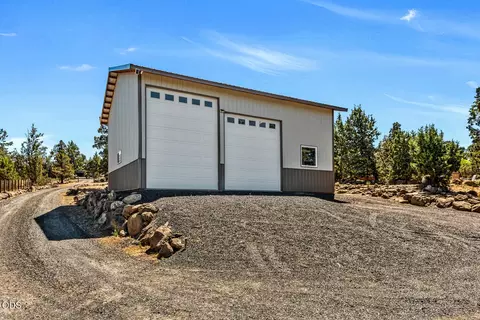 21180 Arid Ave, Bend, OR 97703 photo 25