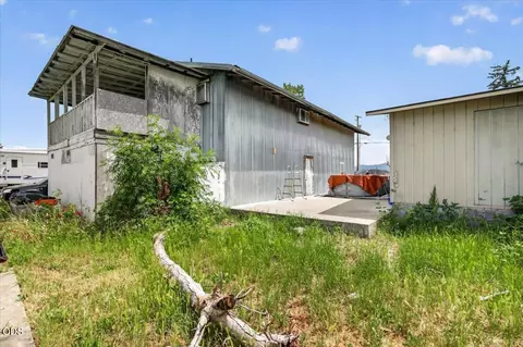 Exterior - 1745 E Gregory, Central Point, OR 97502 photo 2 of 3
