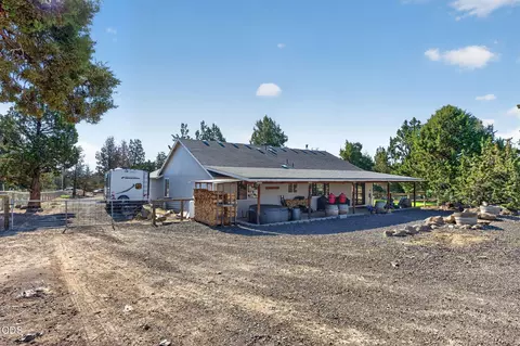 Exterior - 65245 76th St, Bend, OR 97703 photo 10 of 13