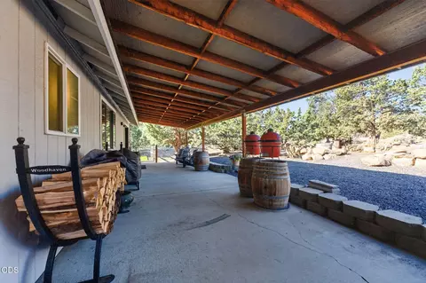 Exterior - 65245 76th St, Bend, OR 97703 photo 4 of 13