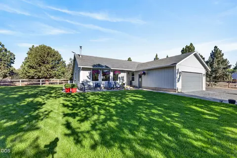 65245 76th St, Bend, OR 97703