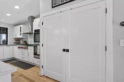 Kitchen - 65245 76th St, Bend, OR 97703 photo 6 of 7