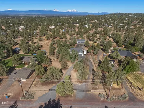 View/Area - 65245 76th St, Bend, OR 97703 photo 5 of 5