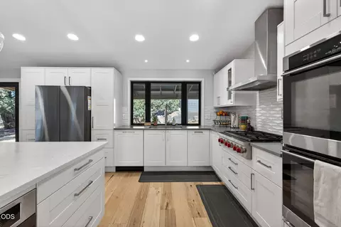 Kitchen - 65245 76th St, Bend, OR 97703 photo 7 of 7
