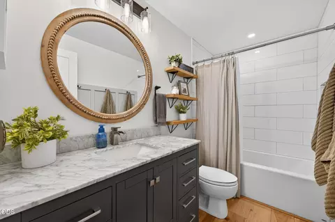 Bath - 65245 76th St, Bend, OR 97703 photo 1 of 2