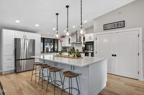 Kitchen - 65245 76th St, Bend, OR 97703 photo 1 of 7