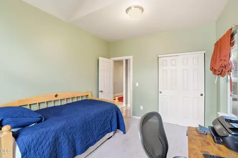 Bedroom - 3279 NE Jonahs Ct, Bend, OR 97701 photo 4 of 4
