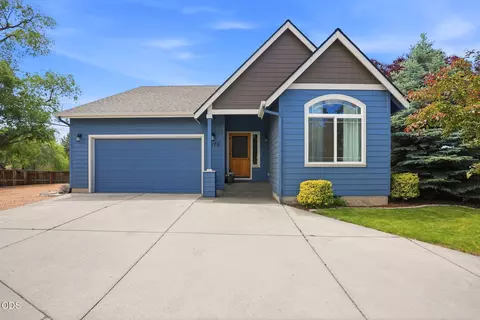 3279 NE Jonahs Ct, Bend, OR 97701