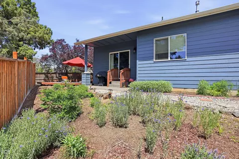 Exterior - 3279 NE Jonahs Ct, Bend, OR 97701 photo 5 of 7