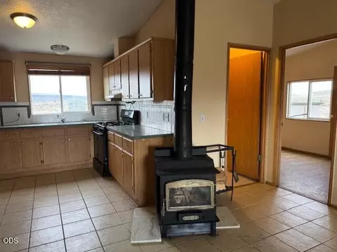 27737 Ford Rd, Bend, OR 97701 photo 21