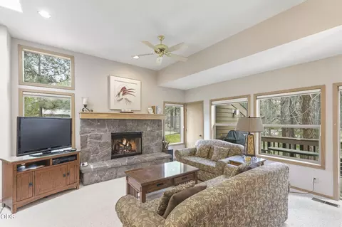 57342 Beaver Ridge Loop #18A, Sunriver, OR 97707