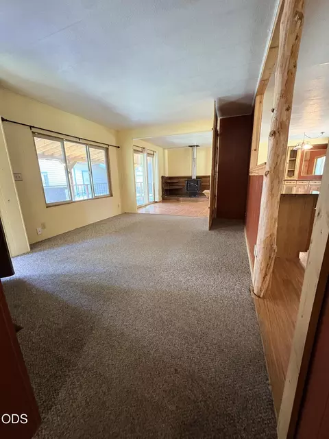 15965 Falcon Ln, La Pine, OR 97739 photo 9