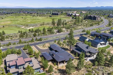 View/Area - 61317 Bonneville Loop, Bend, OR 97702 photo 6 of 9