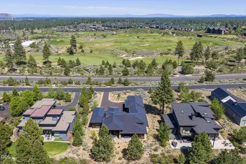 View/Area - 61317 Bonneville Loop, Bend, OR 97702 photo 5 of 9