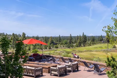 View/Area - 61317 Bonneville Loop, Bend, OR 97702 photo 8 of 9