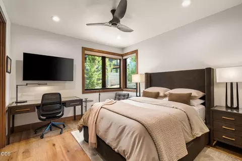 Bedroom - 61317 Bonneville Loop, Bend, OR 97702 photo 6 of 7