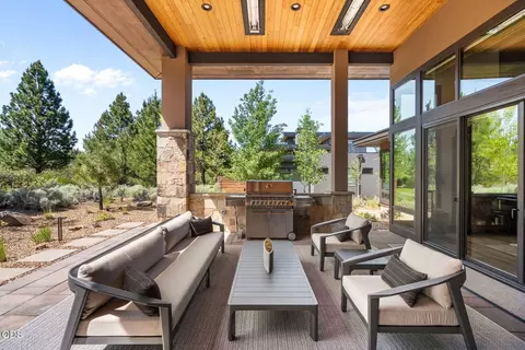 Exterior - 61317 Bonneville Loop, Bend, OR 97702 photo 7 of 11