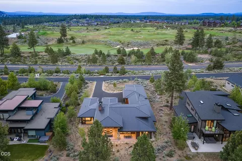 View/Area - 61317 Bonneville Loop, Bend, OR 97702 photo 1 of 9