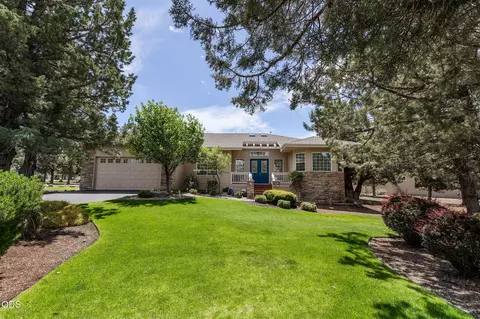 8280 Junco Ct, Redmond, OR 97756