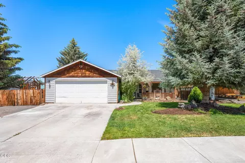 841 NW Negus Pl, Redmond, OR 97756