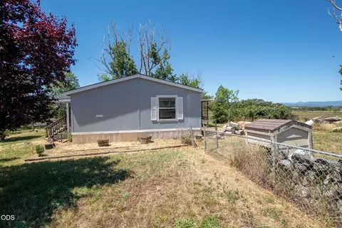 1245 Davanna Dr, Eagle Point, OR 97524 photo 4