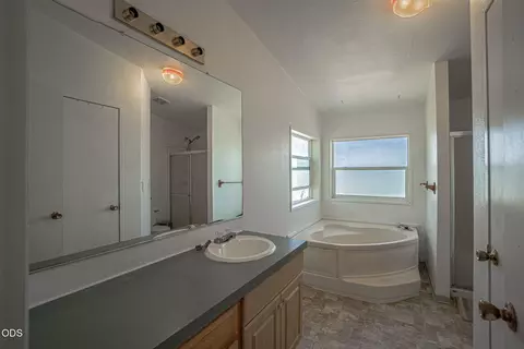 1245 Davanna Dr, Eagle Point, OR 97524 photo 17