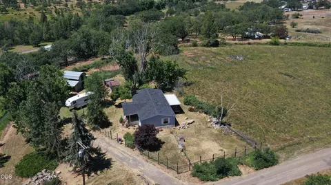 1245 Davanna Dr, Eagle Point, OR 97524 photo 5