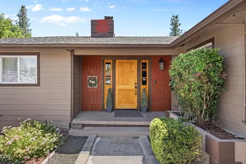1769 Serenity Dr, Medford, OR 97504