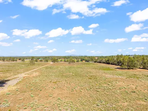 19450 Dusty Loop, Bend, OR 97703 photo 5