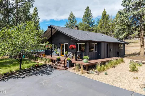 18943 Martingale Cir, Bend, OR 97703