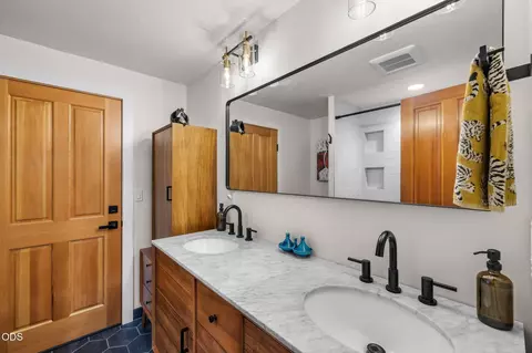 18943 Martingale Cir, Bend, OR 97703 photo 30