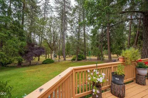 Exterior - 5003 Rogue Riv, Eagle Point, OR 97524 photo 4 of 18