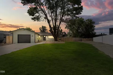 2417 Flanders St, White City, OR 97503