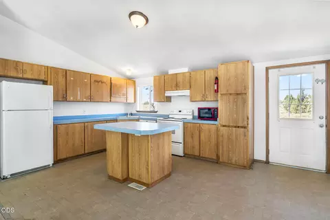 65225 94th St, Bend, OR 97703 photo 11
