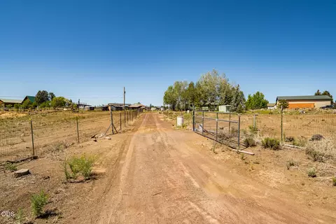 65225 94th St, Bend, OR 97703 photo 46