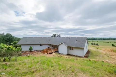 Exterior - 38289 S Ruby Loop, Scio, OR 97374 photo 4 of 13