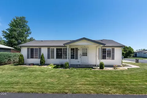811 NE Paiute Ct, Redmond, OR 97756